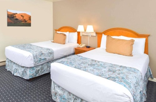 Solvang Hotel | Make Your Trip Unforgettable! Quick Drive to Solvang Vintage Motorcycle Museum!
