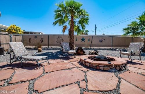 Lake Havasu City Villa | Makin’ Waves – Pool, Spa, Relaxing Getaway