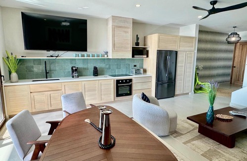 Pacific Marlin Hotel | Malibu At Pacific Marlin