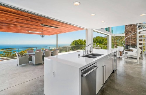 Malibu House | Malibu Glass House: Architectural w 180deg Views