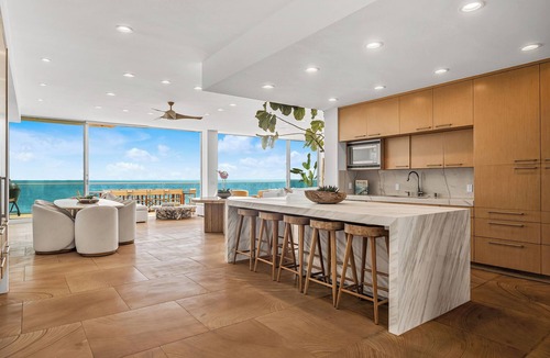 Central Malibu House | Malibu Harbour House