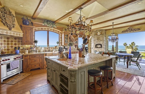 Malibu Villa | MALIBU LUXURY BEACH VILLA - 5-STAR REVIEWS!