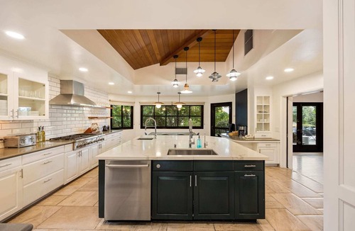 Western Malibu Villa | Malibu Park by Stay Awhile Villas