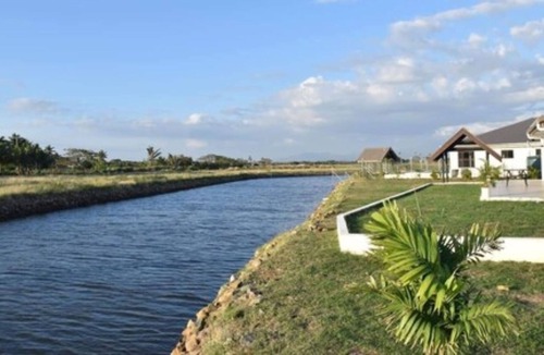Nadi Villa | Malibu Water Front Villas