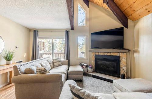Mammoth Lakes Villa | Mammoth View Villas 32