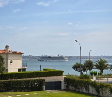 Oeiras Apartment | Mar à sua janela