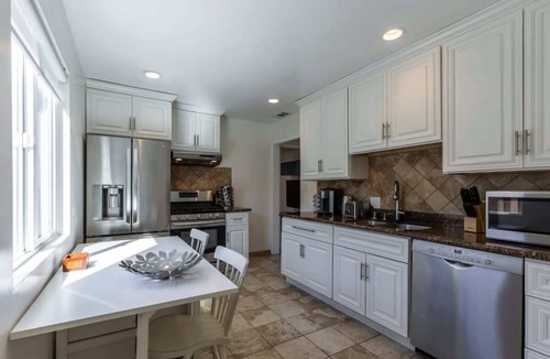 Sunnyvale West Cottage | @ Marbella Lane - Convenient Home in Sunnyvale