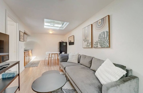 Downtown North House | Marbella Lane - Cozy 1BR in Palo Alto DWNTN Hub