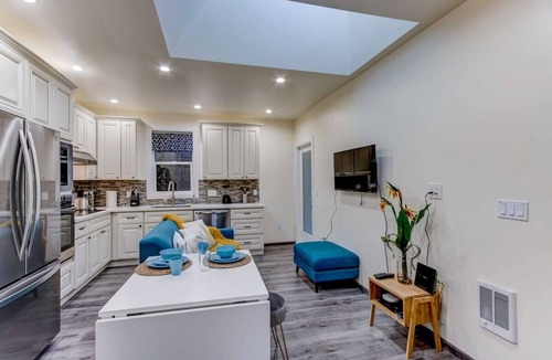 North Central House | Marbella Lane Cozy 2BR Studio Duplex Home