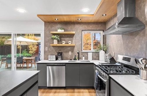 Hathaway House | Marbella Lane - Modern 3BROasis in SiliconValley
