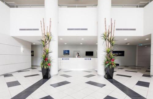 Southport Apartment | Marina ocean view at The Shores