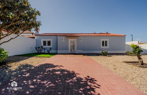 Torres Vedras House | Mario's House - Cozy house near Santa Cruz