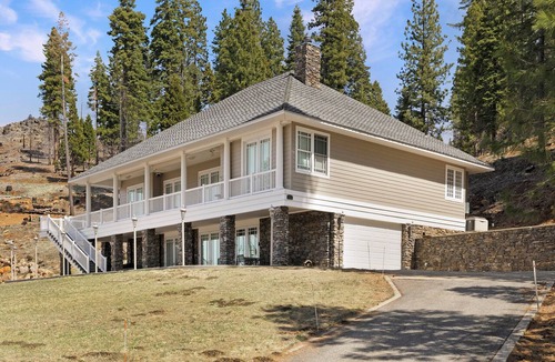 Lake Almanor West Villa | Marvelous 4-bedroom villa with AC in charming Chester. Lake Almanor Home