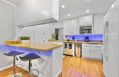 Serra Mesa House | Massive 5BR Resort Style Retreat with Heated Pool