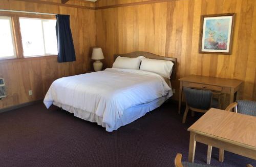 Coleville Hotel | Meadowcliff Lodge Coleville