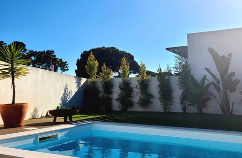Meco House | Meco Beach and Pool Villa