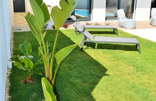 Meco House | Meco Beach and Pool Villa