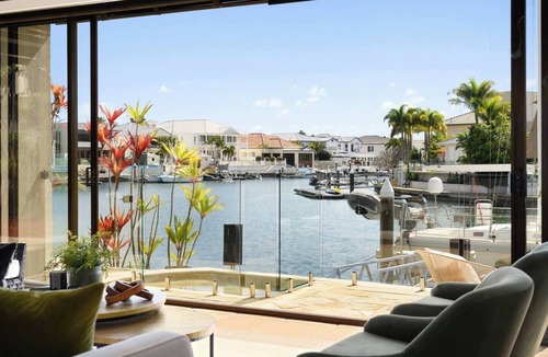Paradise Point House | Med Inspired Waterfront Bliss in Sovereign Islands