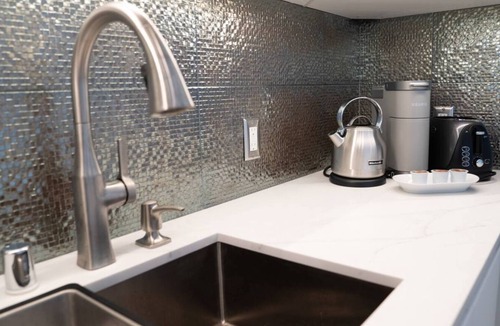 Beverly Grove House | Melrose Dreams chic home- sunny West Hollywood, CA