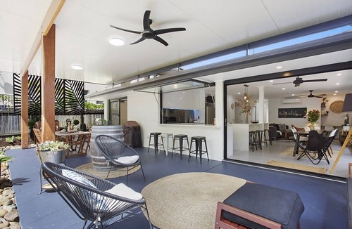 Mermaid Waters House | Mermaid/Nobby Beach House - by the beach