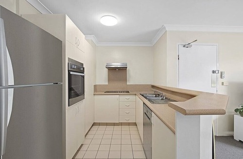 Miami Apartment | Miami Resort Living - 50m from beach