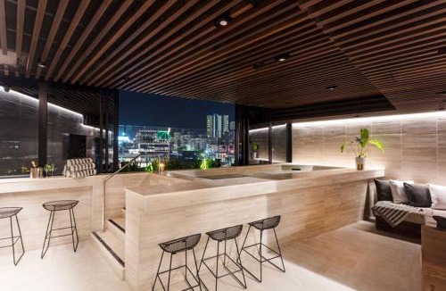 Fortitude Valley Apartment | Mickey Clubhouse 1BR with POOL, GYM & SPA
