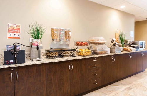 Wheeler Ridge Hotel | Microtel Inn & Suites by Wyndham Wheeler Ridge