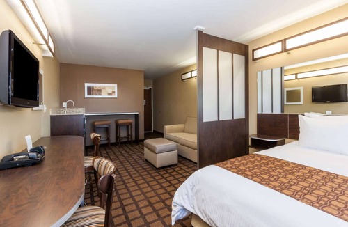 Wheeler Ridge Hotel | Microtel Inn & Suites by Wyndham Wheeler Ridge