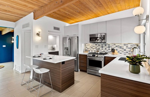Sunmor House | Mid Century Mood House – Sunmor Alexander Home