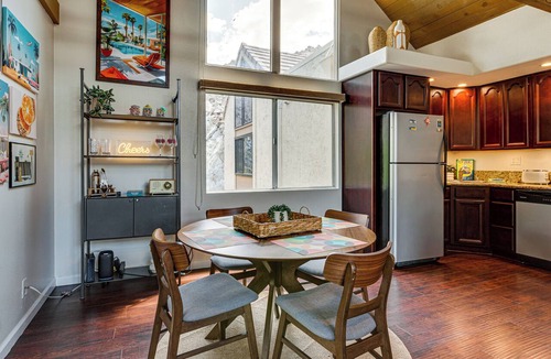 Indian Wells Condo | Mid-Mod Mountain Cove Studio with Views