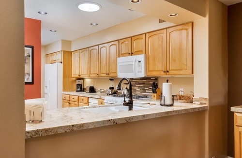 Rancho Mirage Villa | Mission Hills Country Club Villa with 2 King Beds avail April-November
