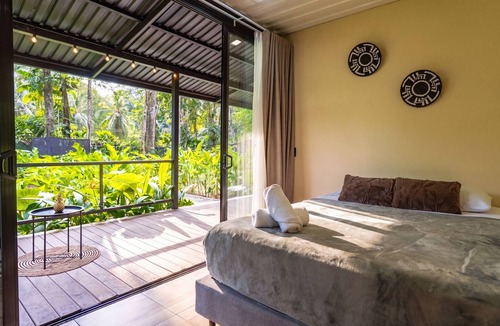 Cerro Mocho Ski Chalet | Moani Punta Uva Lodge 5 min Walk to beach