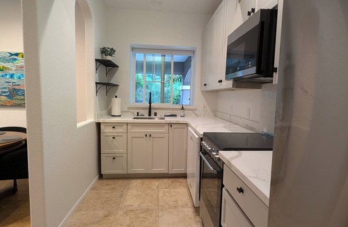 Encinitas Apartment | Modern 1-bedroom apartment in quiet neighborhood in charming Encinitas