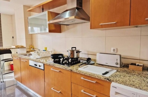 Parque das Nacoes Apartment | Modern 2-Bedroom Apt Close to Lisbon Airport, Metro & Near Parque das Nações