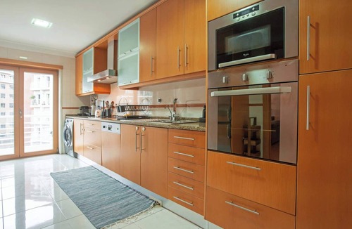 Odivelas Apartment | Modern 2-bedroom flat in Odivelas