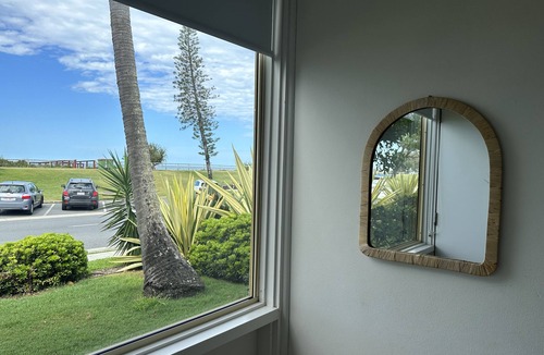 Miami Apartment | Modern 3 Bedroom in Beachfront Nalu Resort