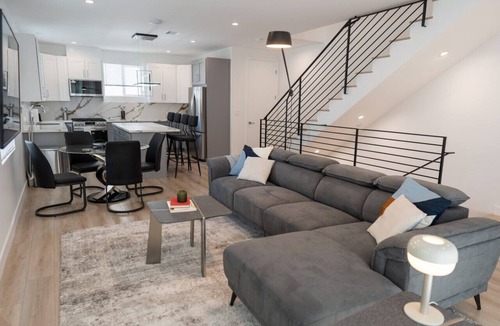 NoHo Arts District House | MODERN 3BR HOME BUILT 2023 w/GARAGE, FENCED PATIO, 2 BALCONIES & EV-CHARGER p66