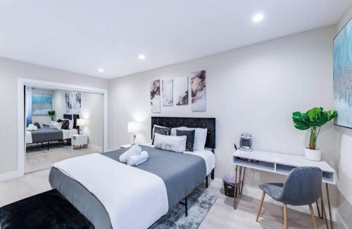 Bayview House | Modern 4BR Upper Unit Private Rooftop 30 Days