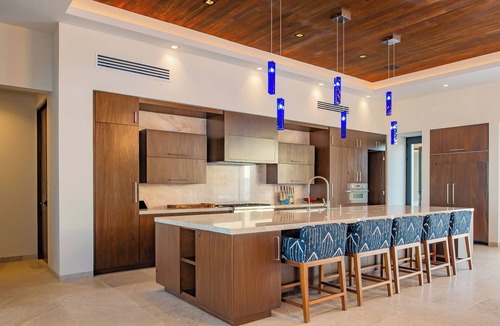 Buzzards Villa | Modern 5-Bd Villa, Beach Club Access — Chef, Butler & Yacht Charter Incl.