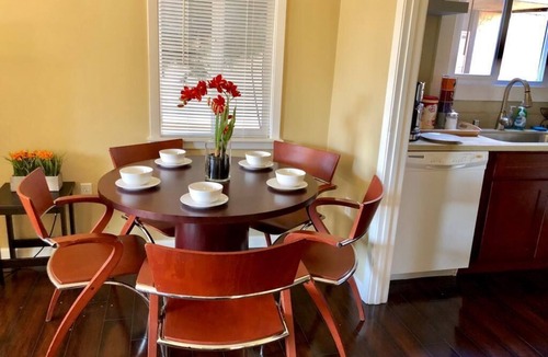 El Cerrito House | Modern and Perfect Self Contained 4B/2BA Home + Parking + BART