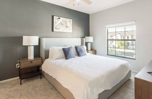 North Las Vegas Apartment | Modern Apartment in Prime Location (ID1256X519)