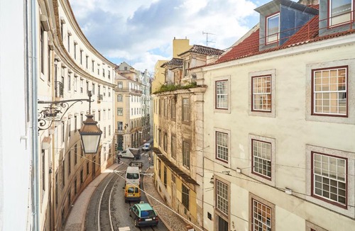 Chiado Apartment | Modern Apartment Calçada São Francisco II