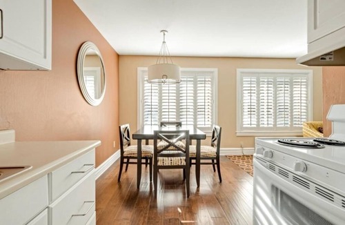 Corte Madera Hotel | Modern Family Suite w/Kitchen | Play Area | Free Parking | Outdoor Pool