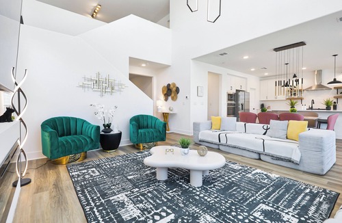 Terra Lago House | Modern Home with Heated Pool, Spa, Theatre room, Game Loft & Pickleball Court