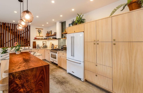 Montara House | Modern indoor-outdoor living w/Hot Tub – Walk to Beaches & Mountain Trails