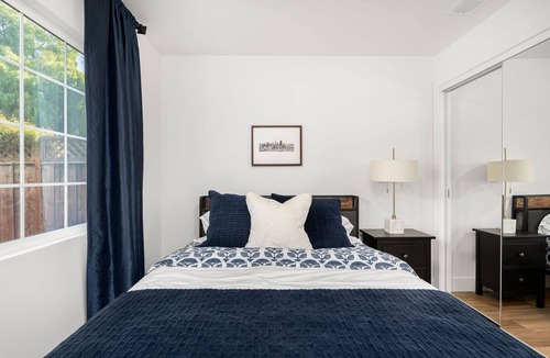 South San Mateo House | Modern l Renovated l Near Downtown & SFO l 3 BR