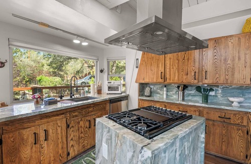 Big Bear City House | Modern Loft in Big Bear | Pet-friendly | Hot Tub