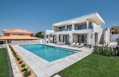 Porto de Mos Villa | Modern Luxury Algarve Villa near Lagos Close to Beach with Pool