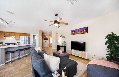 Centennial Ranch - The Cottages House | Modern oasis sleeps 11 people