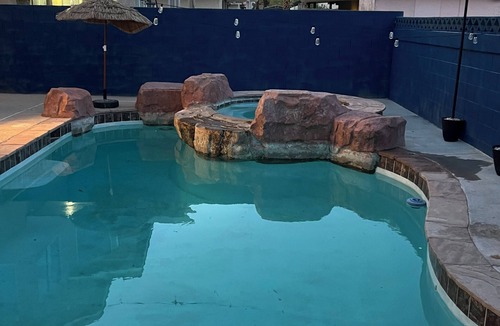 North Las Vegas House | Modern Oasis